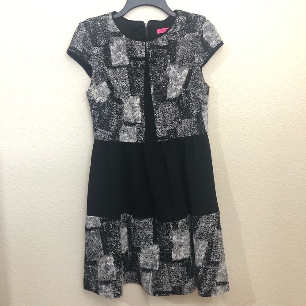 BETSEY JOHNSON Womens 6 Dress Black & White Colorblock Cap Short Sleeve